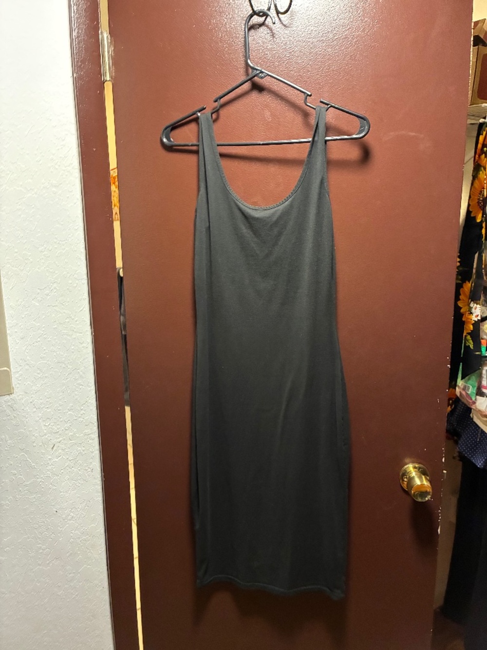 Black bodycon midi dress